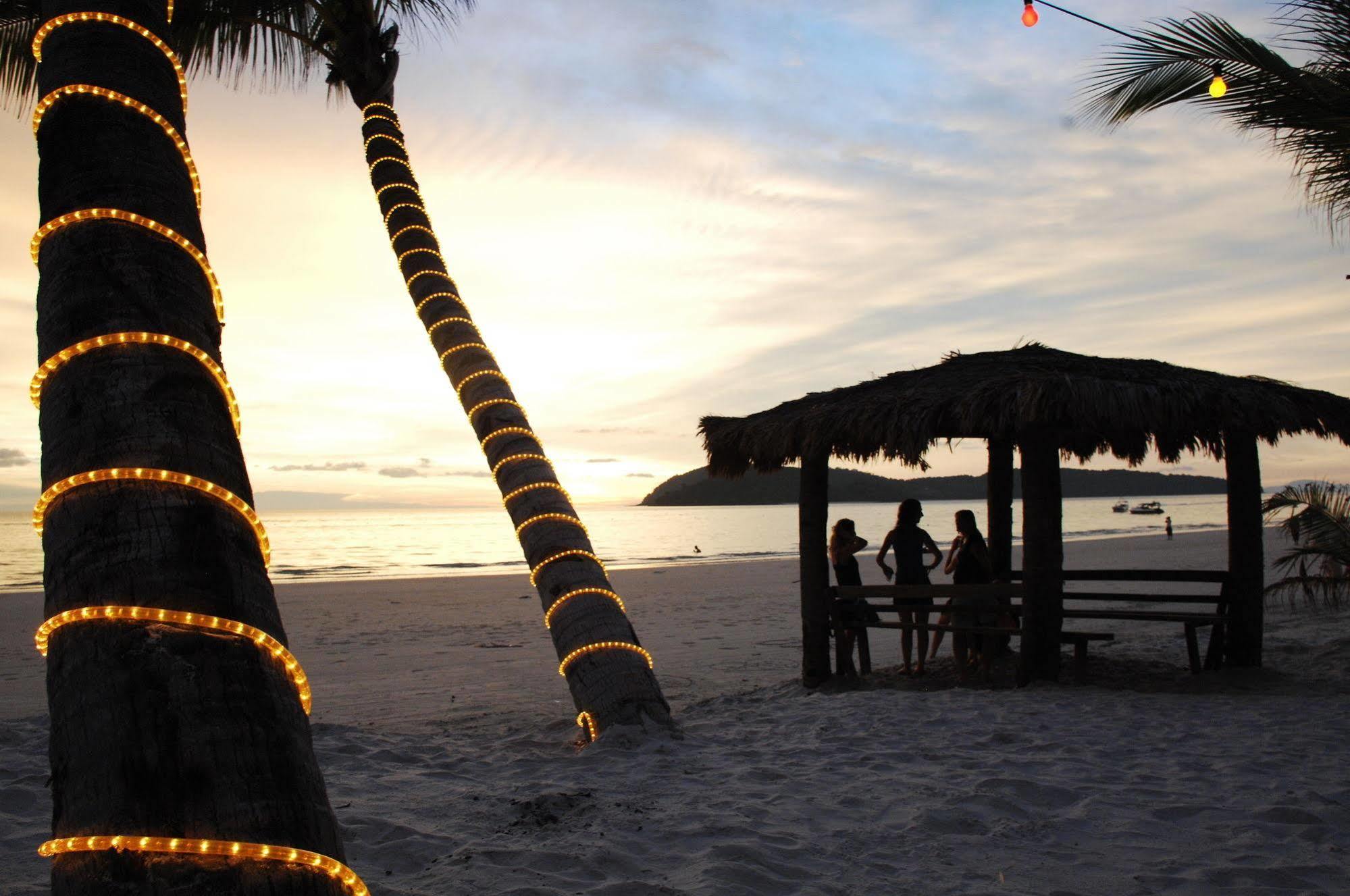 Best Star Resort Pantai Cenang  Eksteriør billede